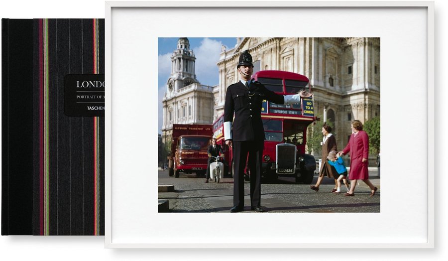 ce-portrait_london_art_b_policeman-cover_03110.jpg